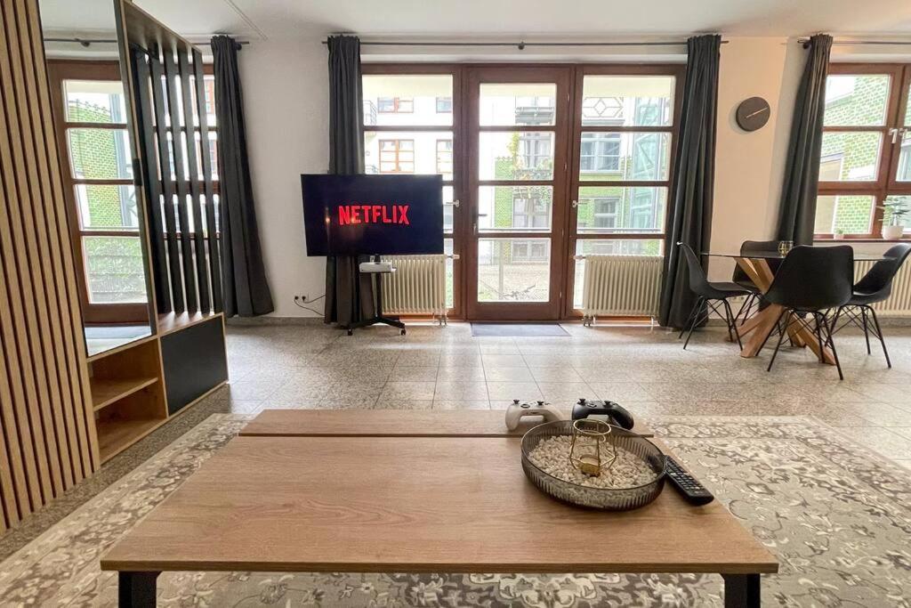 Modern City Apartment L Netflix L Fast Wifi L Xbox Berlin Kültér fotó